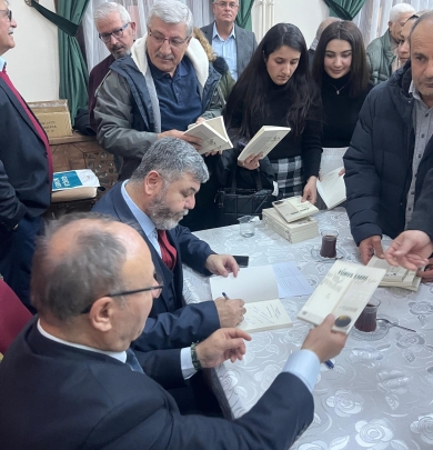 (Kirişçi Baba) kitabının söyleşi programını gerçekleştirdik.